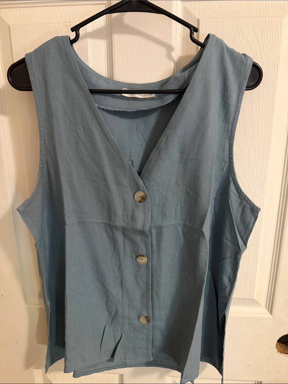 Zenana Outfitters Sleeveless Button-Front Top in Dusty Blue